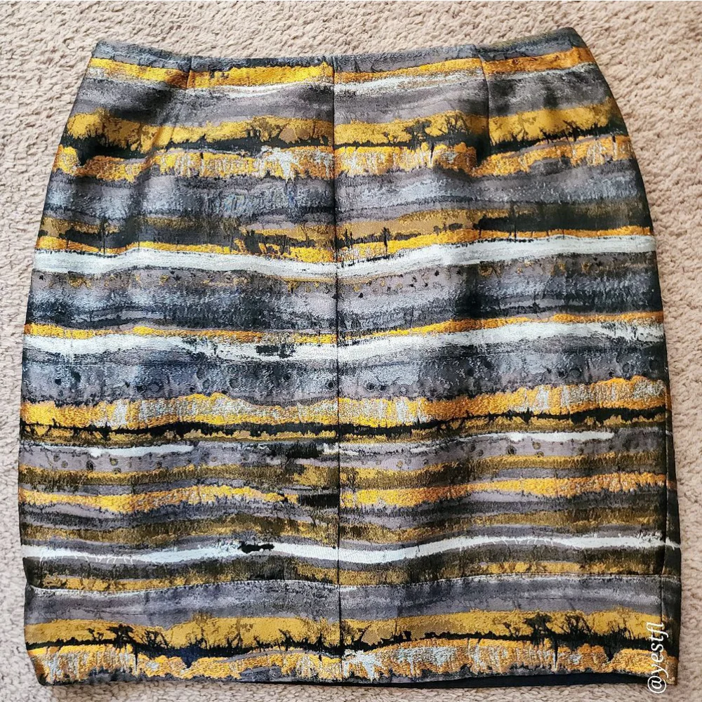 Women's Lafayette 148 New York Size 6 Gold and Black Metallic Brocade
